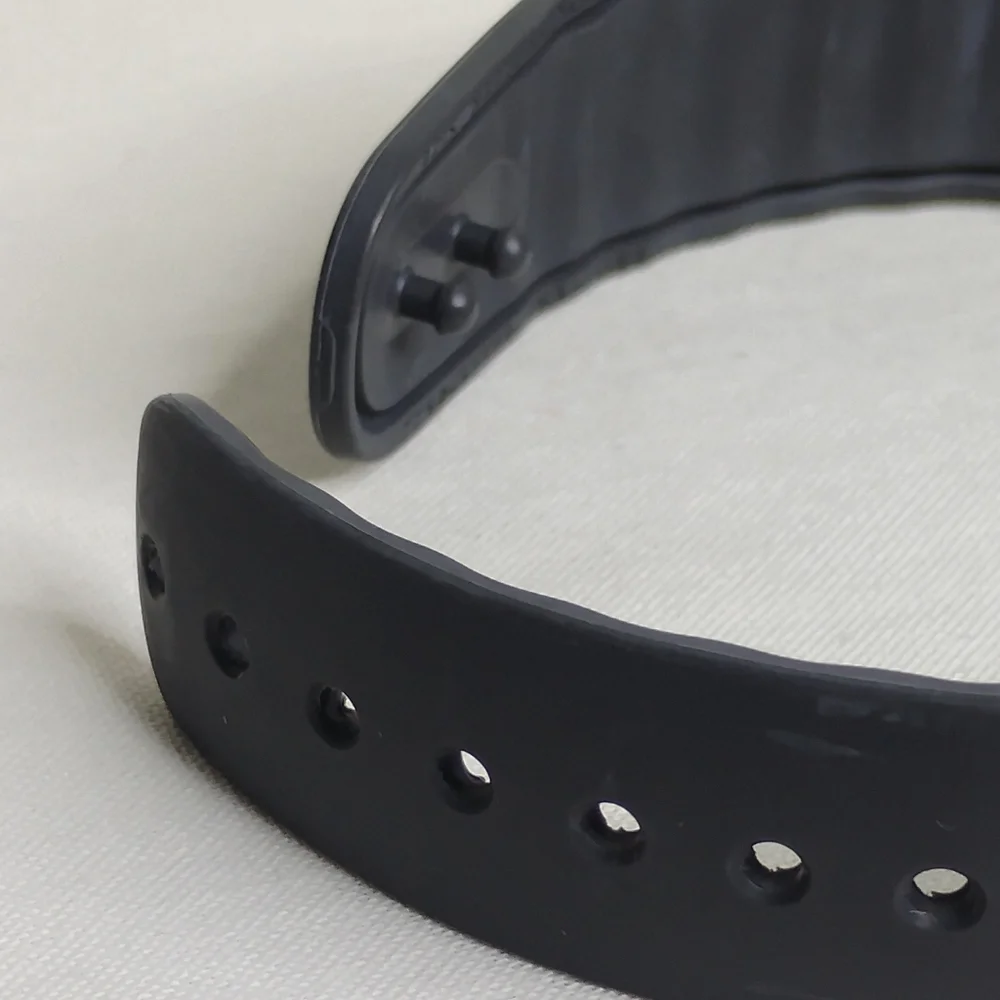 Disney Magic Bands Gray "Eric" Mickey Mouse Park Admission Band ID Bracelet - Picture 5 of 9